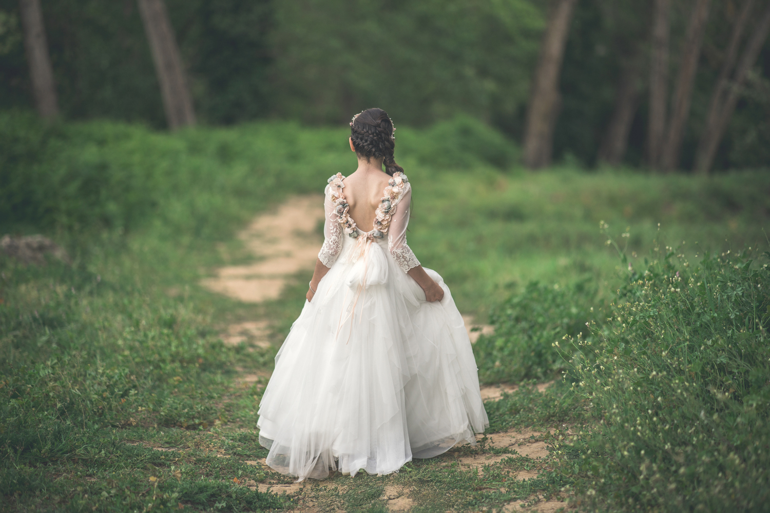 La magia de la comunión de Carla: Un reportaje natural entre el Pinar del Rey y el Parque de la Vida en San Roque