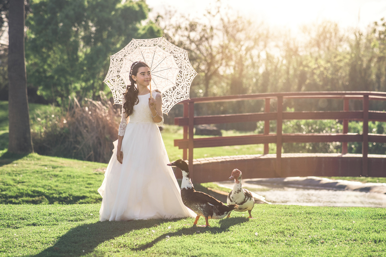 La magia de la comunión de Carla: Un reportaje natural entre el Pinar del Rey y el Parque de la Vida en San Roque